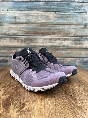 On Running On Cloud Running Shoes In Lilac and Black Women’s Size 9.5
